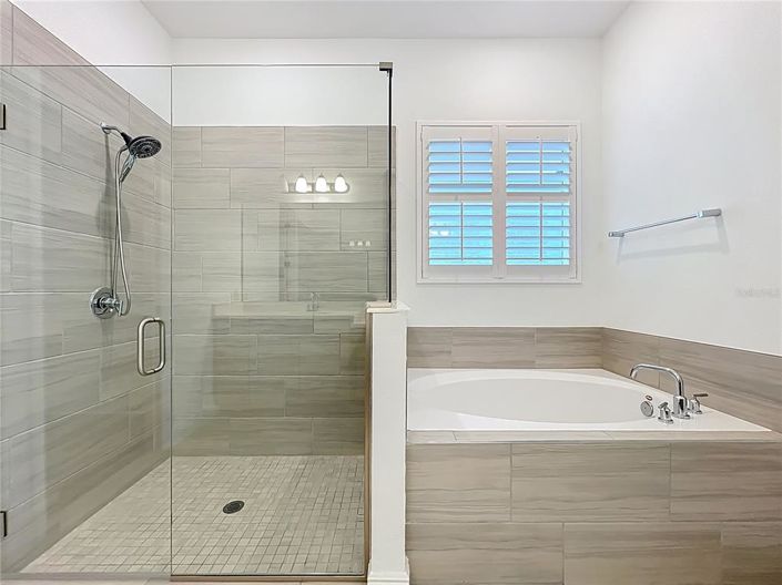 Image No.48-5 Bed House for sale