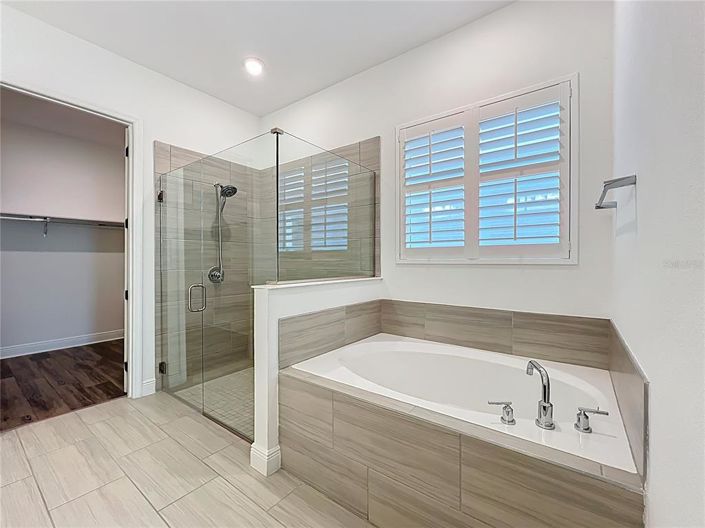 Image No.49-5 Bed House for sale