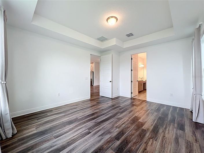 Image No.52-5 Bed House for sale
