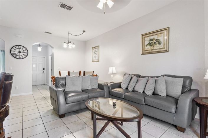Image No.6-3 Bed Townhouse for sale
