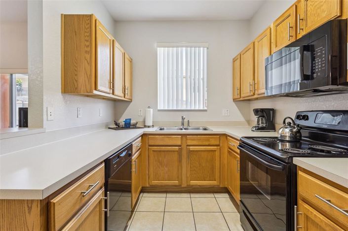 Image No.9-3 Bed Townhouse for sale