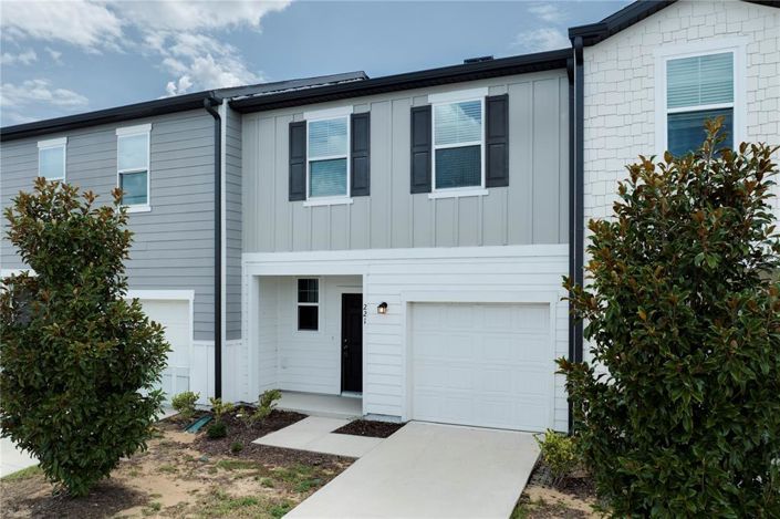 Image No.2-3 Bed Townhouse for sale