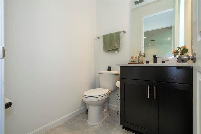 Image No.18-5 Bed House for sale
