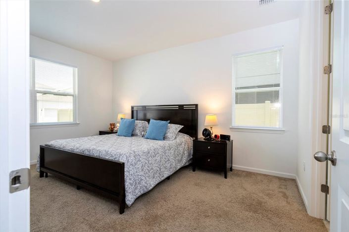 Image No.19-5 Bed House for sale