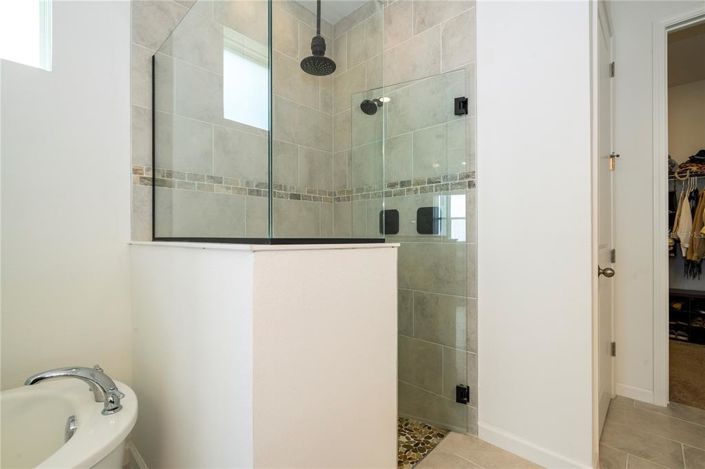 Image No.22-5 Bed House for sale