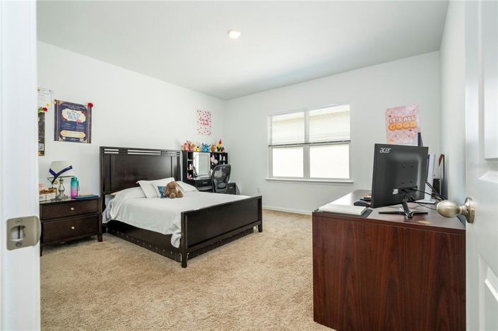 Image No.35-5 Bed House for sale