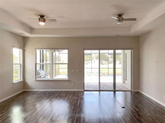 Image No.24-3 Bed House for sale