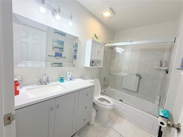 8d076785-262