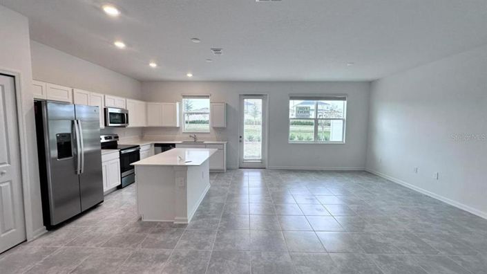 Image No.2-4 Bed Townhouse for sale