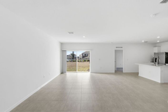 Image No.11-5 Bed House for sale