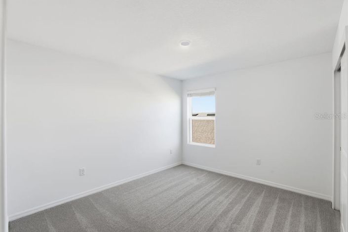 Image No.18-5 Bed House for sale