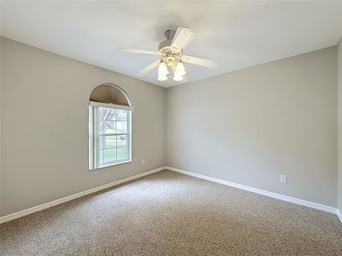 Image No.19-3 Bed House for sale