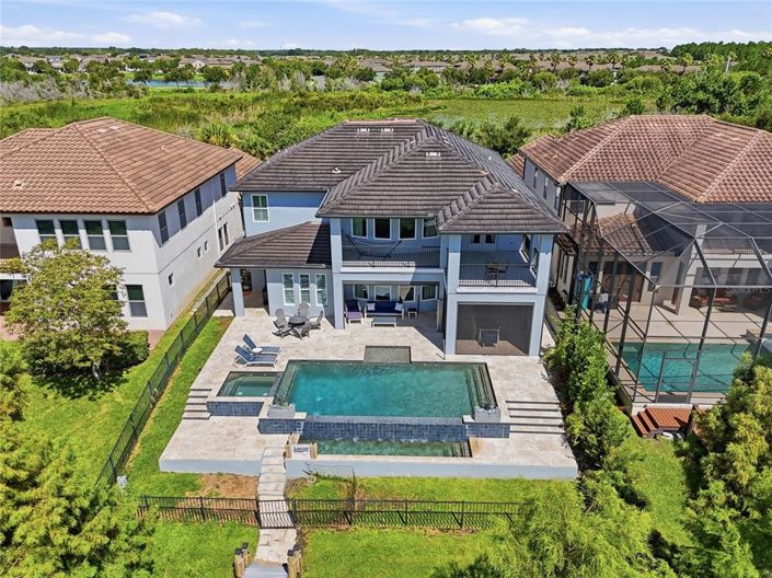 Image No.3-5 Bed House for sale