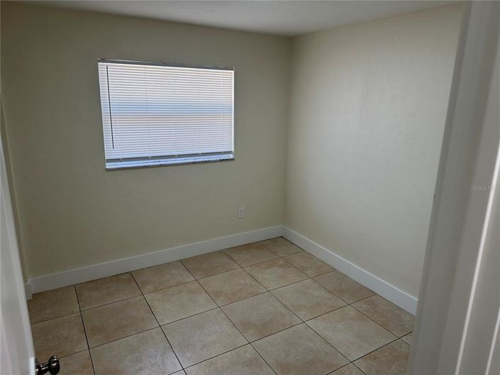 Image No.12-4 Bed House for sale