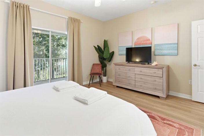 Image No.15-3 Bed House for sale