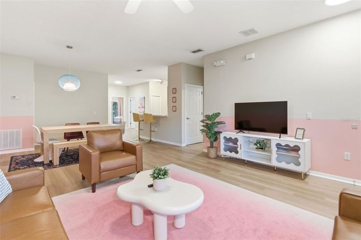 Image No.3-3 Bed House for sale