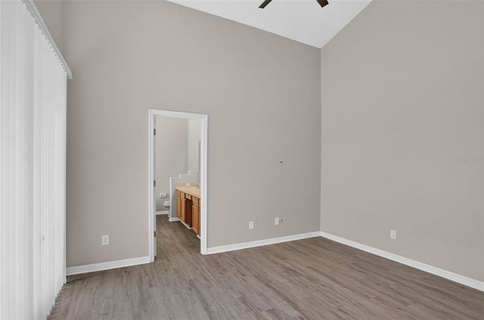 Image No.28-5 Bed House for sale