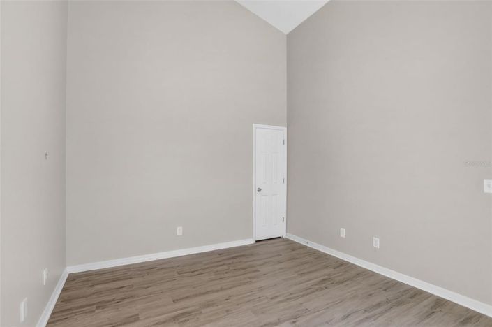 Image No.29-5 Bed House for sale
