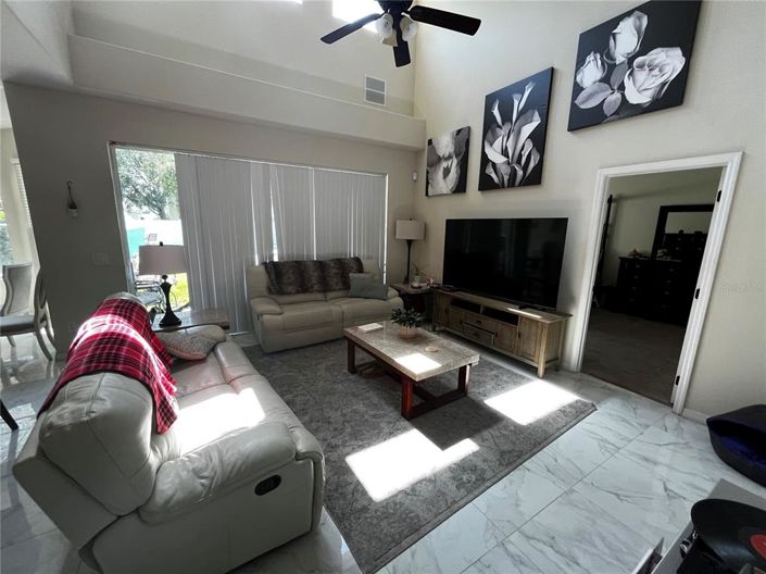 Image No.15-5 Bed House for sale