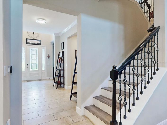Image No.38-5 Bed House for sale