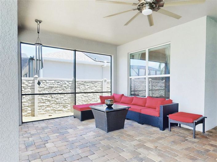 Image No.60-5 Bed House for sale
