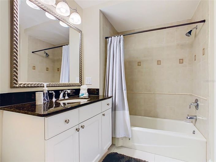 Image No.24-3 Bed Apartment for sale