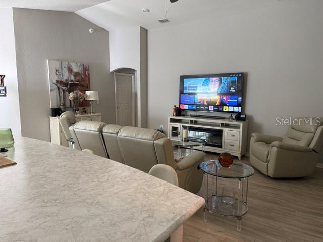 Image No.4-4 Bed House for sale
