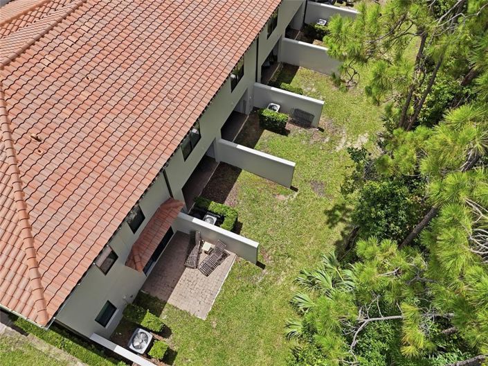 Image No.45-3 Bed Townhouse for sale