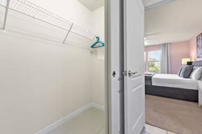 Image No.49-5 Bed Townhouse for sale