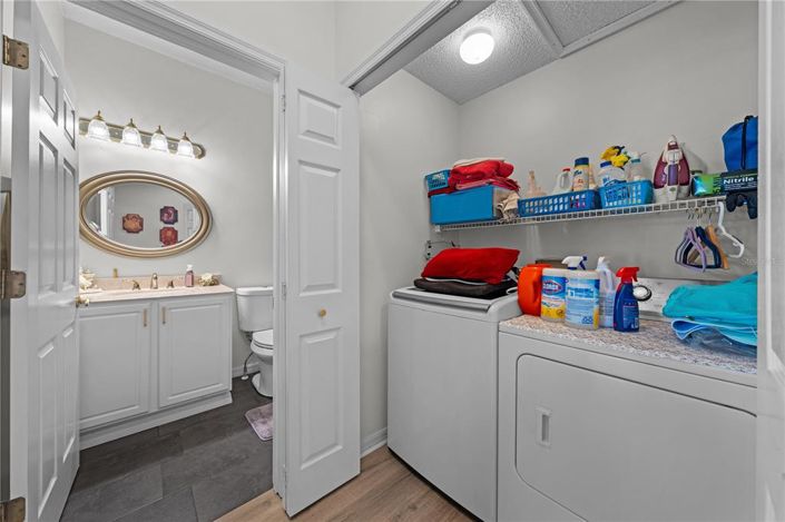 Image No.49-2 Bed Townhouse for sale