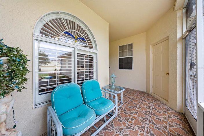 Image No.8-2 Bed Townhouse for sale