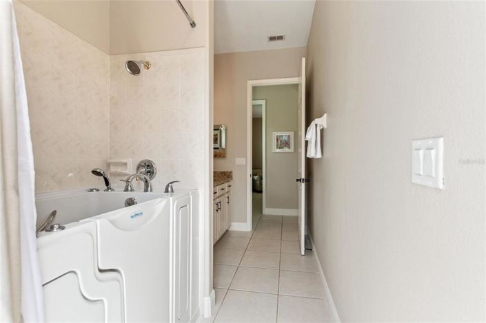 Image No.27-4 Bed House for sale