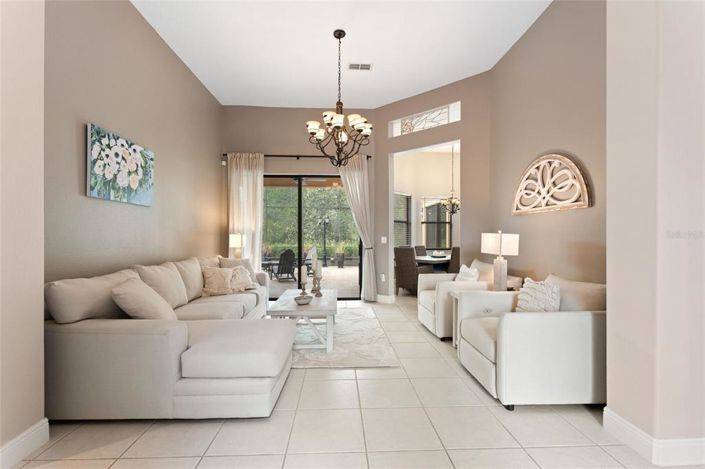 Image No.3-4 Bed House for sale