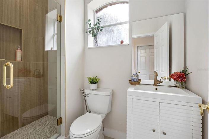 Image No.26-5 Bed House for sale
