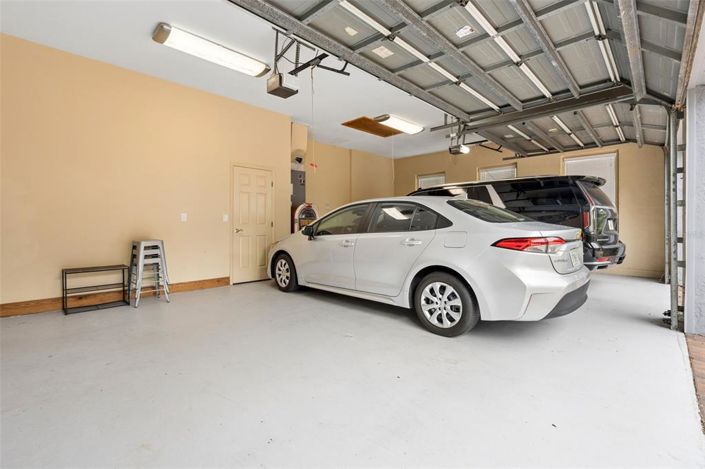 Image No.27-5 Bed House for sale