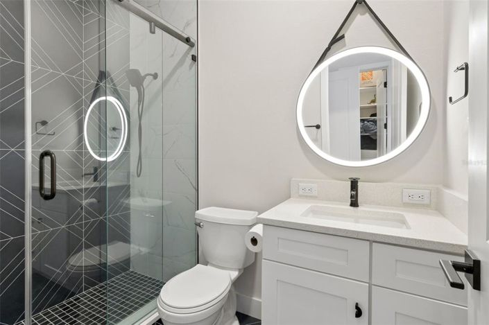 Image No.42-5 Bed House for sale