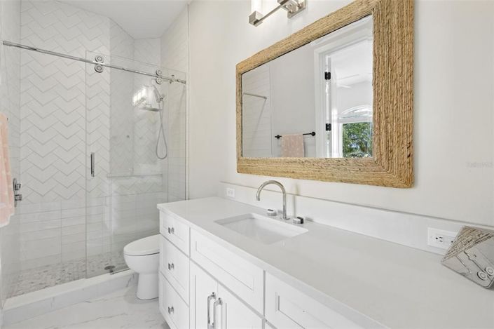 Image No.45-5 Bed House for sale