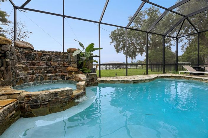 Image No.56-5 Bed House for sale