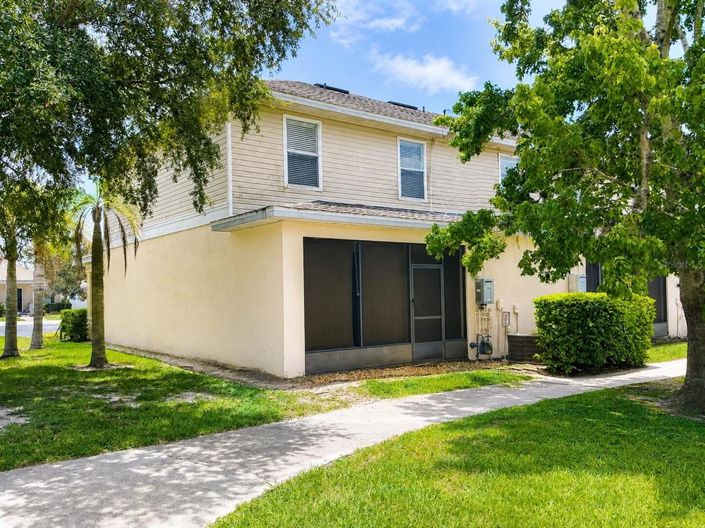 Image No.2-3 Bed Townhouse for sale