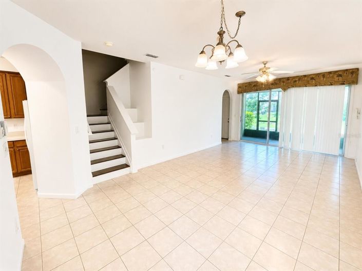 Image No.5-3 Bed Townhouse for sale