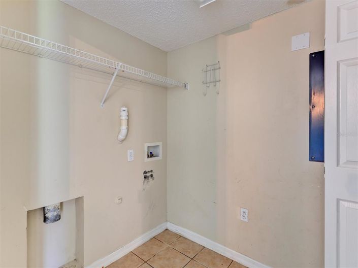 Image No.12-3 Bed Townhouse for sale