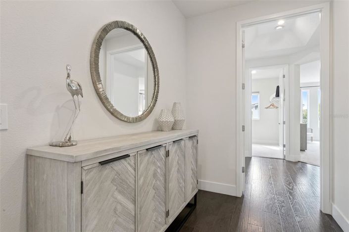 Image No.9-5 Bed House for sale