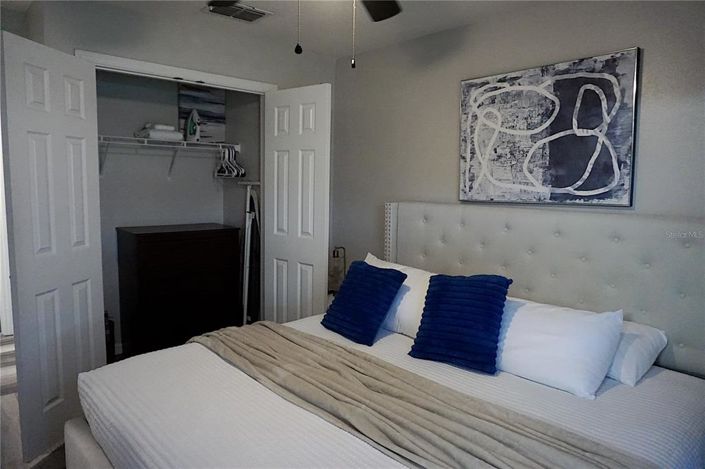 Image No.11-3 Bed Townhouse for sale