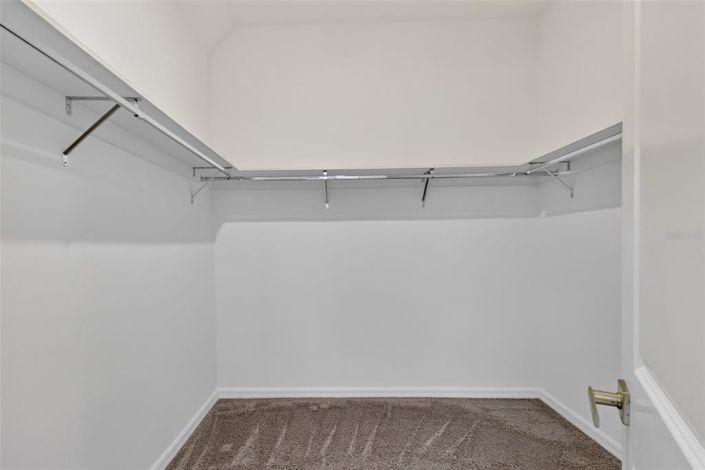 Image No.19-3 Bed House for sale