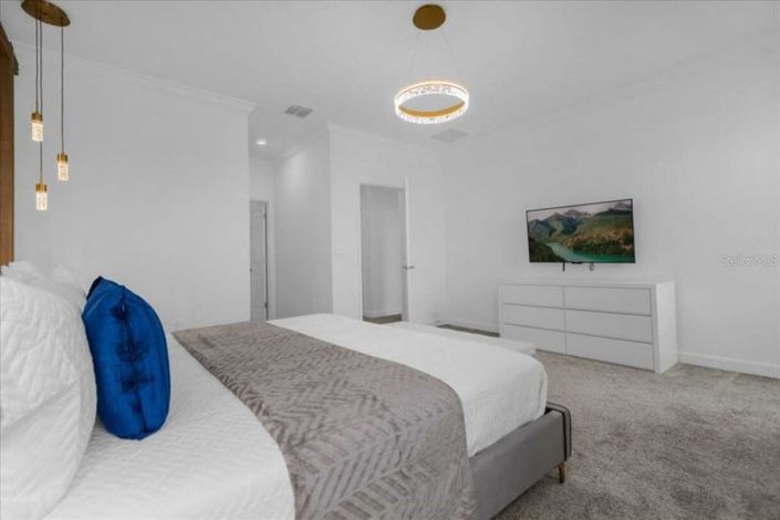 Image No.14-6 Bed House for sale