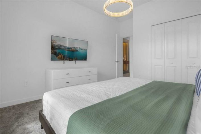Image No.22-6 Bed House for sale