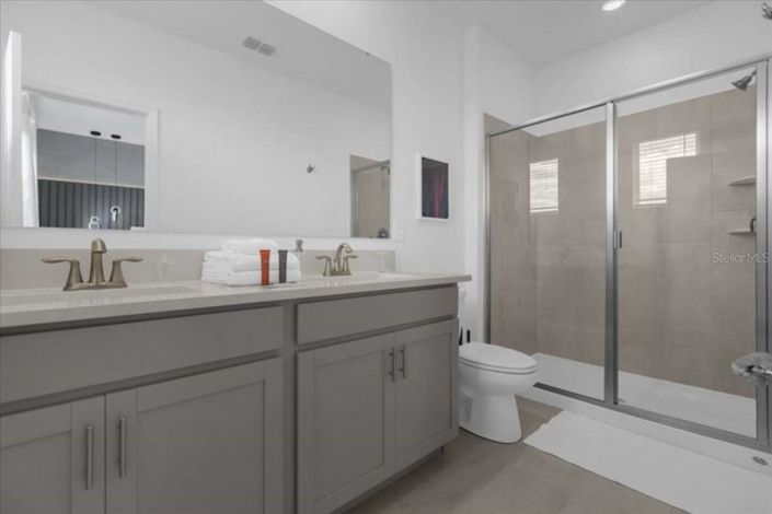 Image No.27-6 Bed House for sale