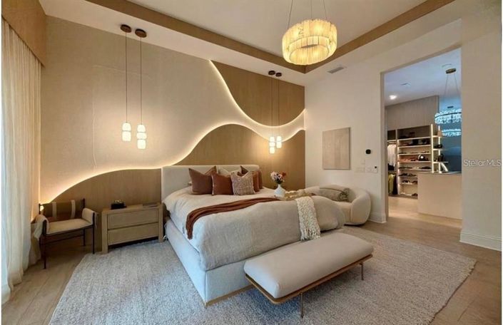 Image No.26-6 Bed House for sale