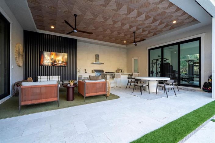 Image No.56-6 Bed House for sale