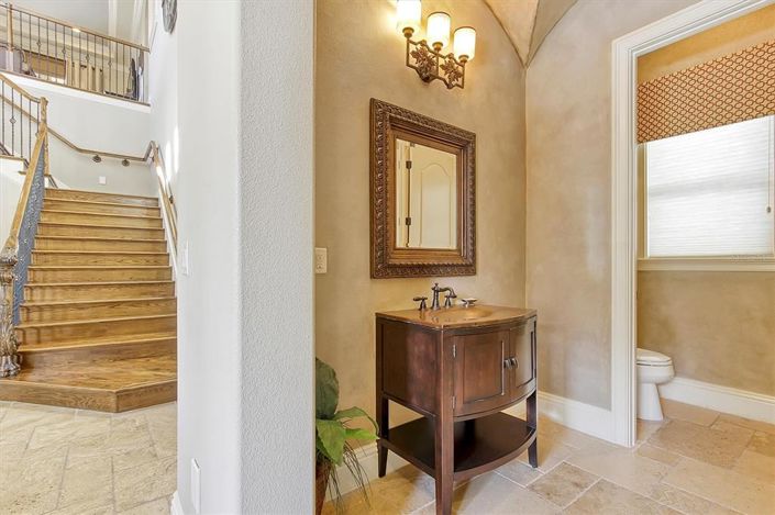 Image No.34-5 Bed House for sale